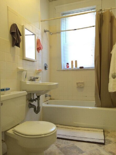 Building Photo - 1450 Commonwealth Avenue