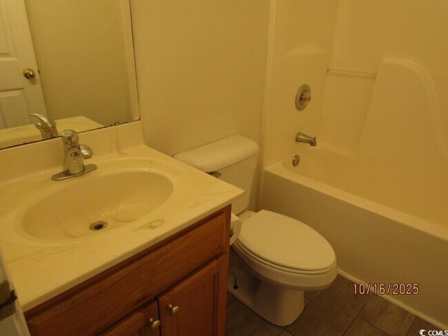 Building Photo - 1103 Checkerberry St