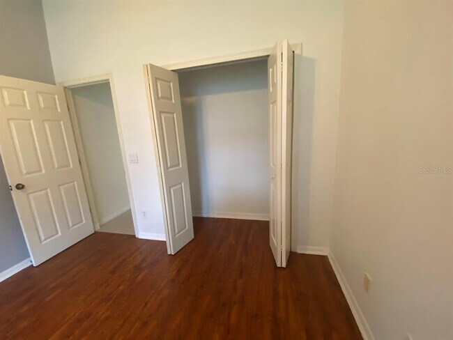 Building Photo - 11744 Holly Creek Dr
