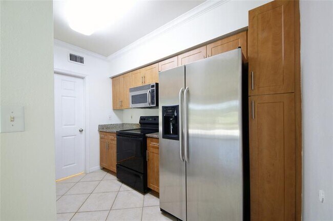 Building Photo - 6533 Emerald Dunes Dr