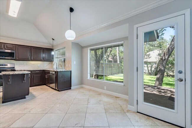 Building Photo - 6530 Needham Ln
