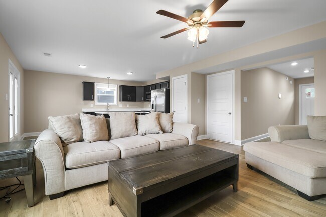 Building Photo - 845 Macon Ln