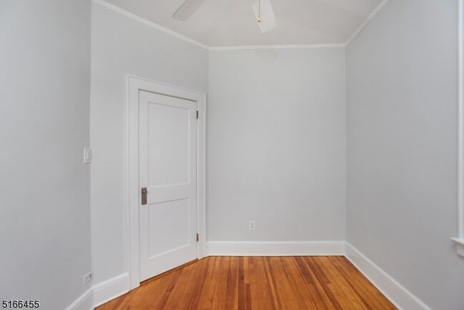 Building Photo - 170 Carteret St