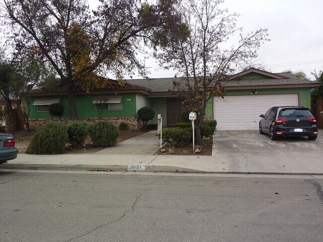 Primary Photo - 3601 Willow St