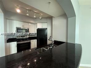 Building Photo - 9201 Collins Ave