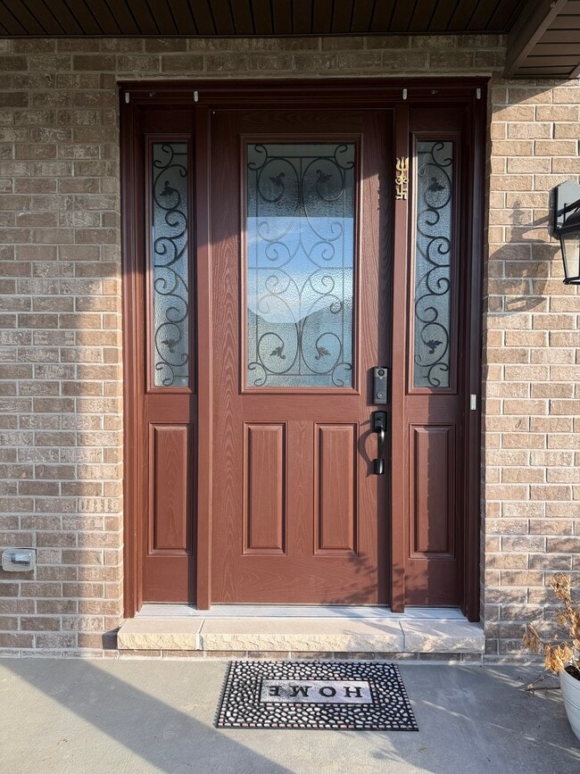 Building Photo - 156 Far Meadow Dr