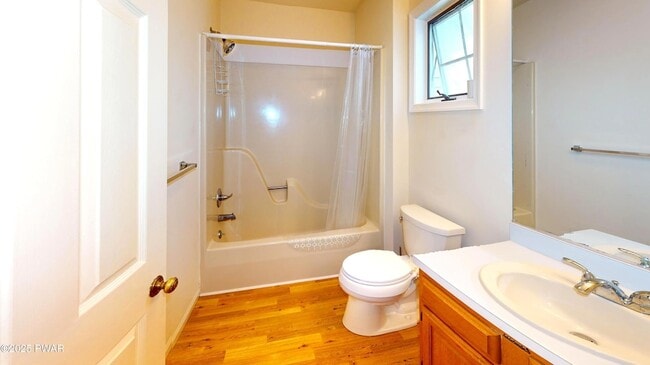 Building Photo - 4038 Somerset Ct