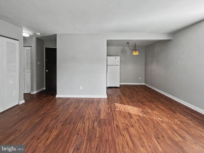 Building Photo - 408 W Lafayette St