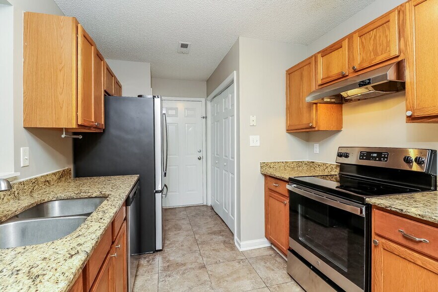 Building Photo - 7807 Lobilia Ln
