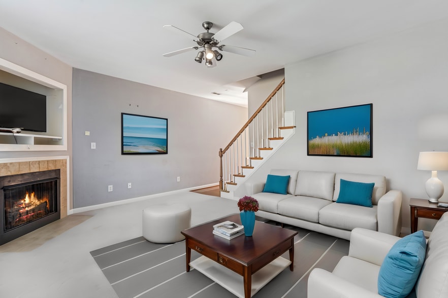 Building Photo - 2120 Piney Brook Rd