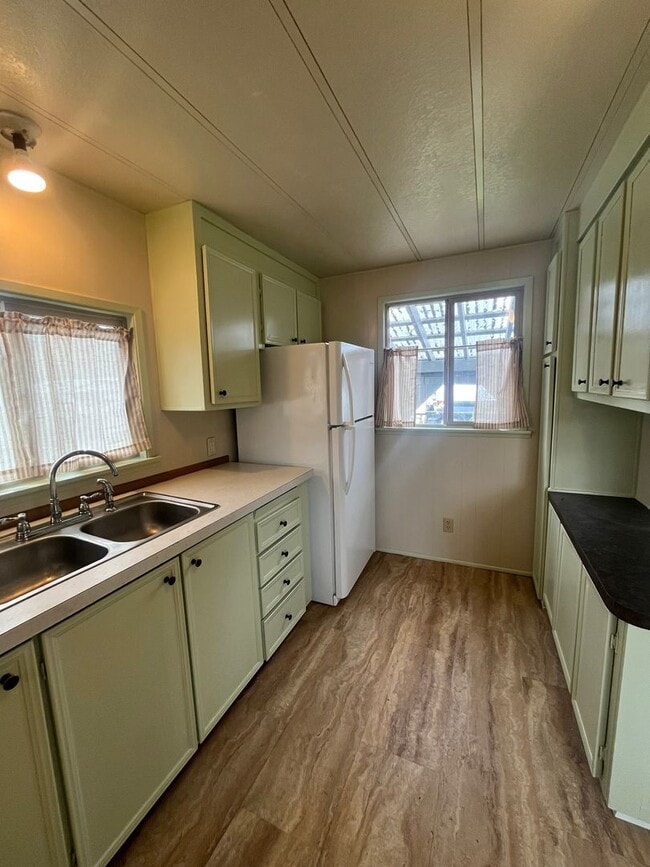 Building Photo - 3-Bedroom 1-Bathrrom home near Dorris Ranch