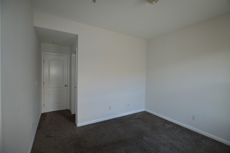 Building Photo - 2348 Winepol Loop