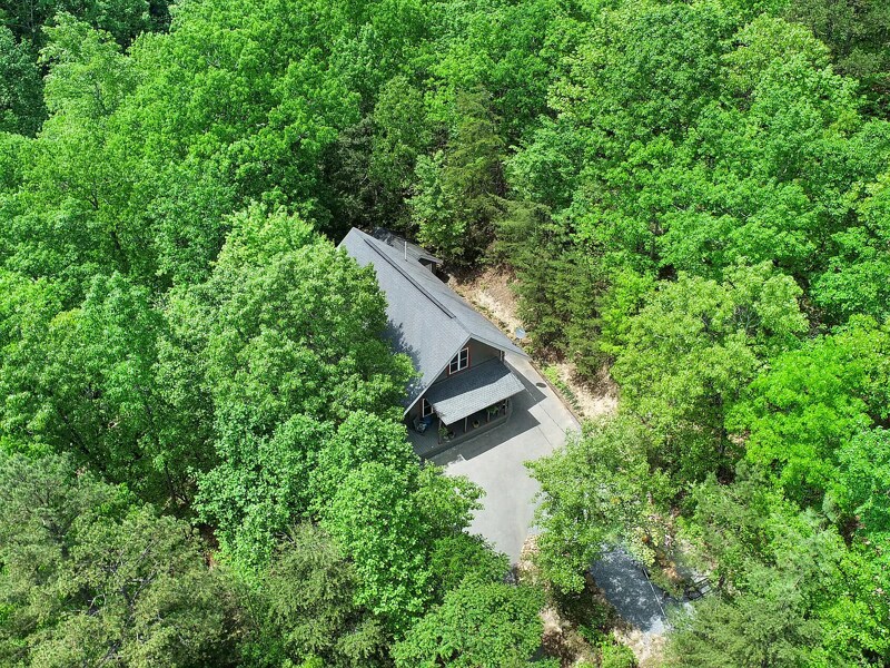 Building Photo - 2109 Dogwood Dr