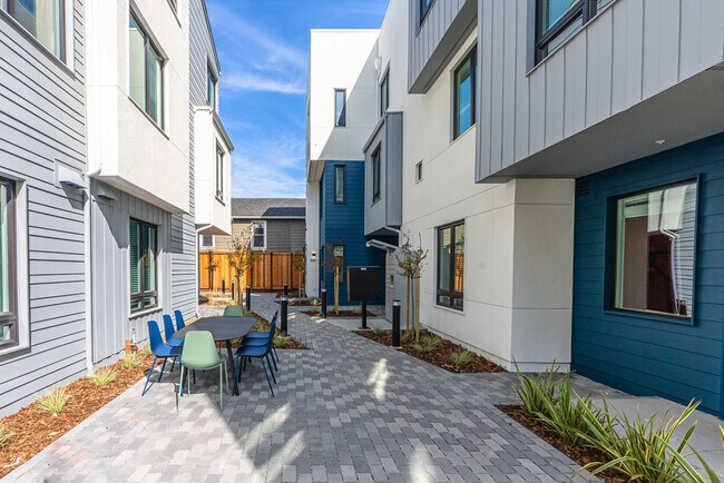 Building Photo - ArtHaus Yerba Buena: New Luxury Apartment!...