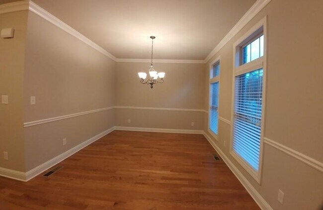 Building Photo - 4286 Baverton Dr