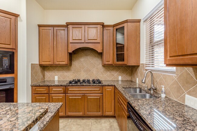 Building Photo - 9227 Mystic Falls Ln