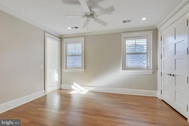 Building Photo - 8703 Bradmoor Dr