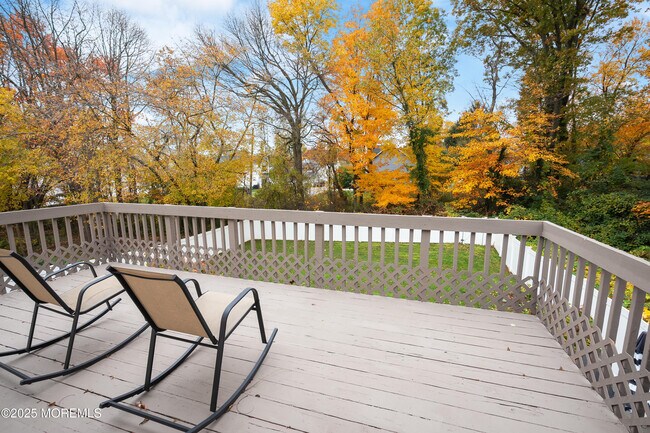 Building Photo - 121 Milton Ave