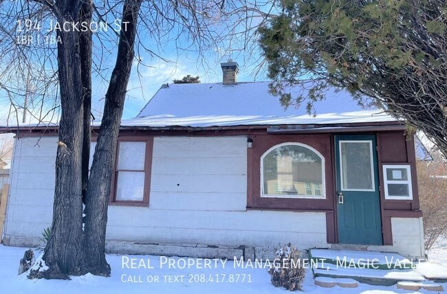 Primary Photo - 194 Jackson St