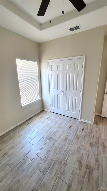 Building Photo - 5007 N Hiawatha Dr