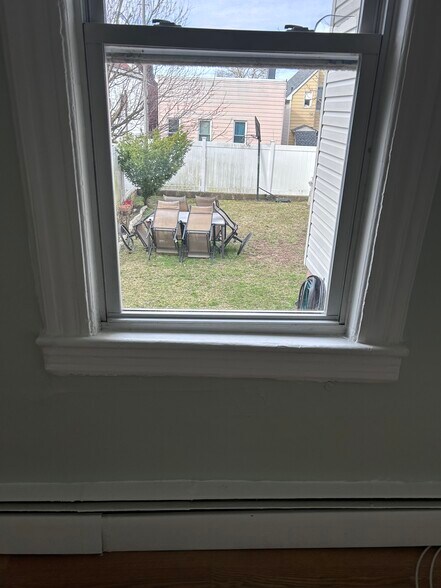 Building Photo - 195 Cambridge Ave