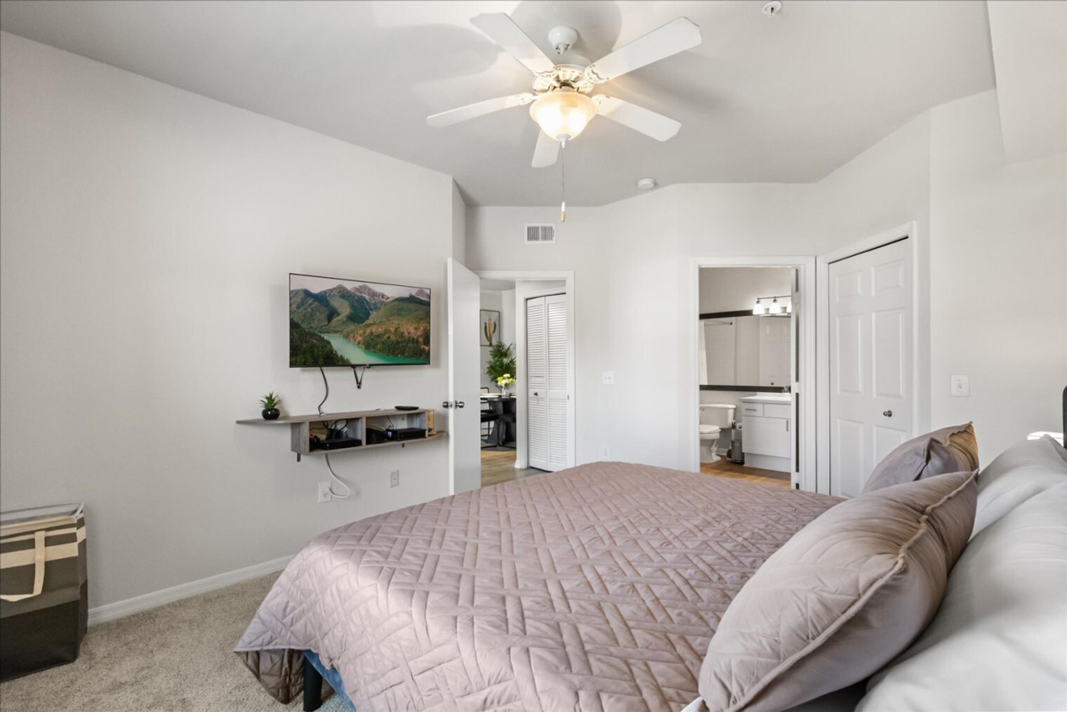 Building Photo - 19138 Portofino Dr