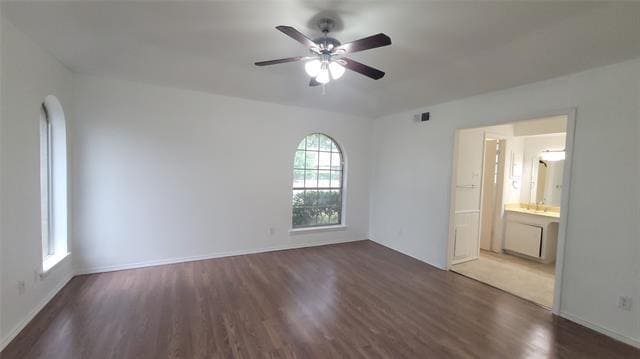 Building Photo - 7621 Dentcrest Dr