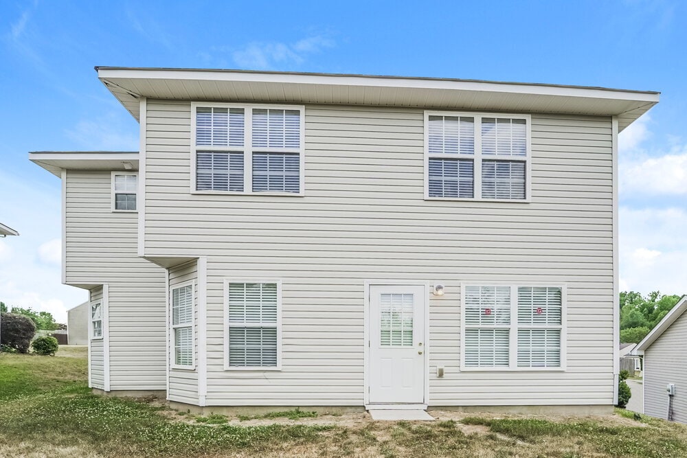 Building Photo - 6913 Seney Dr