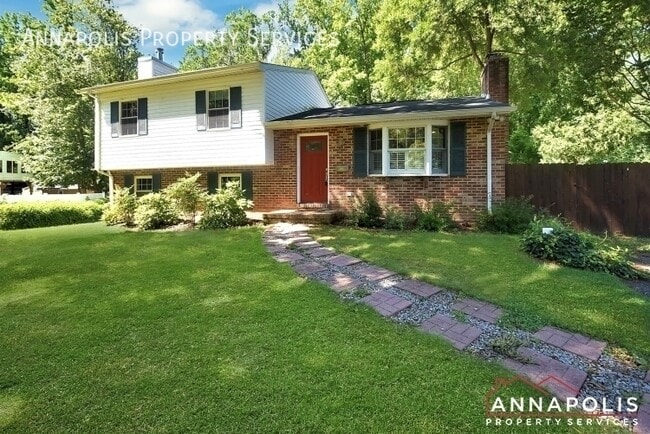 Building Photo - 442 Poplar Ln