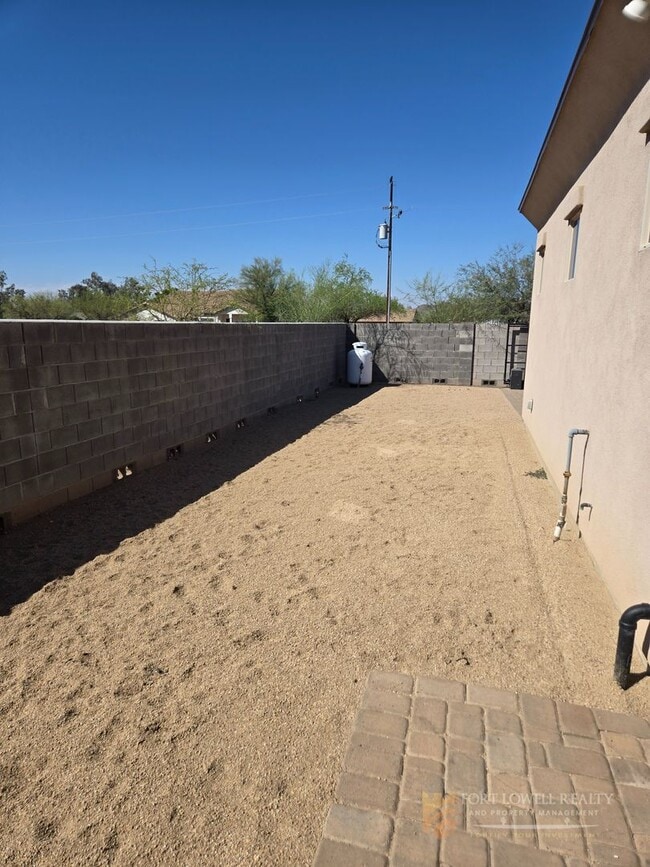 Building Photo - Stunning 2-bed, 2-bath Casita in North Phoenix