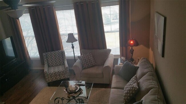 Building Photo - 4363 Grove Field Park NW