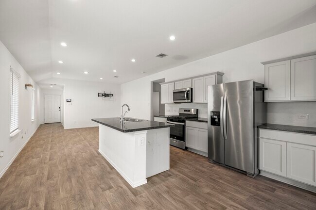Building Photo - 5451 Tuscany Hills Ln