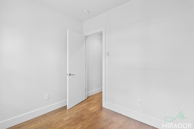 Building Photo - 1 bedroom in New York NY 10009