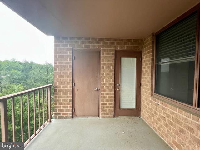 Building Photo - 10101 Grosvenor Pl