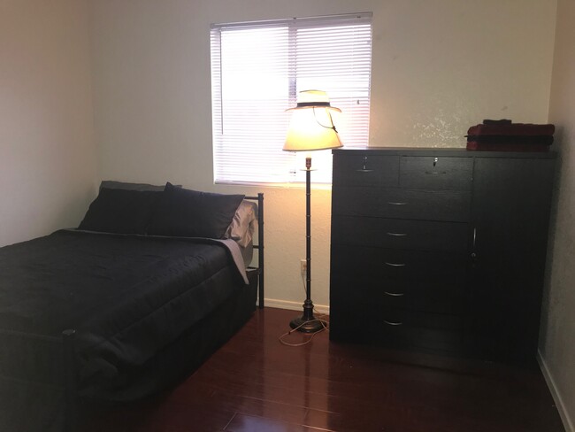 Primary Photo - 492 E Laredo St