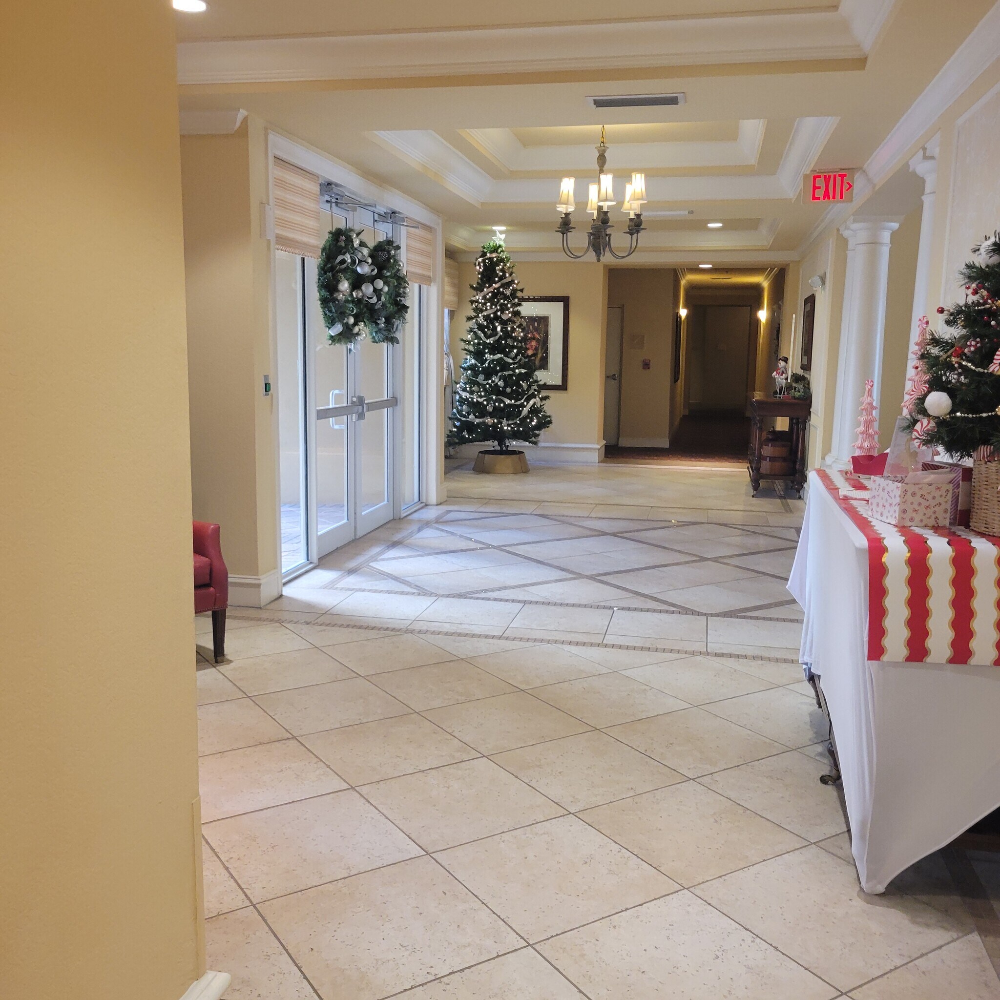 Building Photo - 1064 N Tamiami Trl