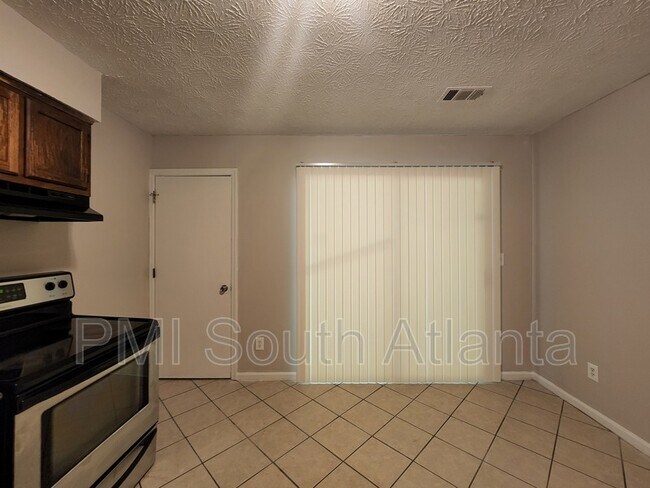 Building Photo - 107 Spring Ct