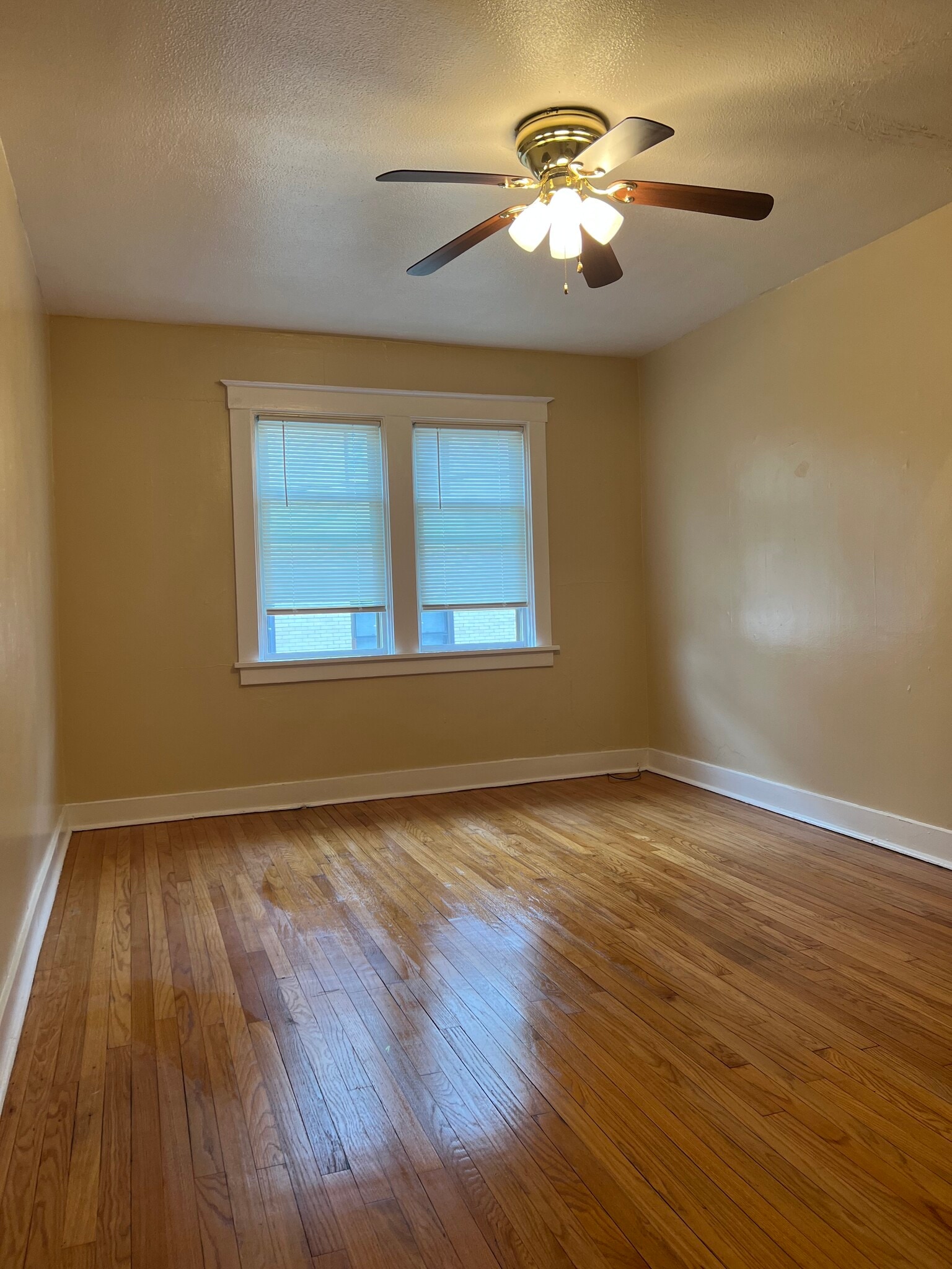 Bedroom #2 - 2904 Espy Ave