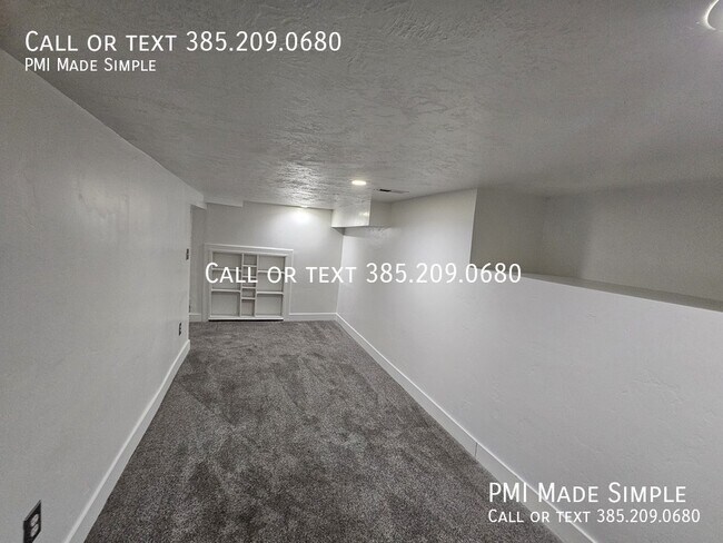 Building Photo - 512 Hawthorne Ave S