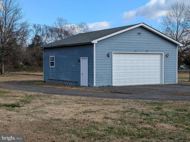 Building Photo - 6810 Crescent Ridge Ct