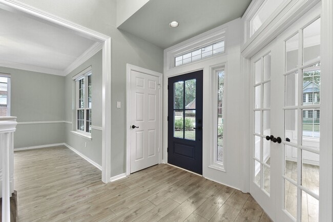 Building Photo - 31 Treescape Cir