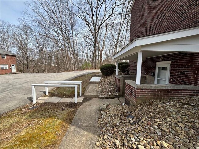 Building Photo - 1195 Lynn St