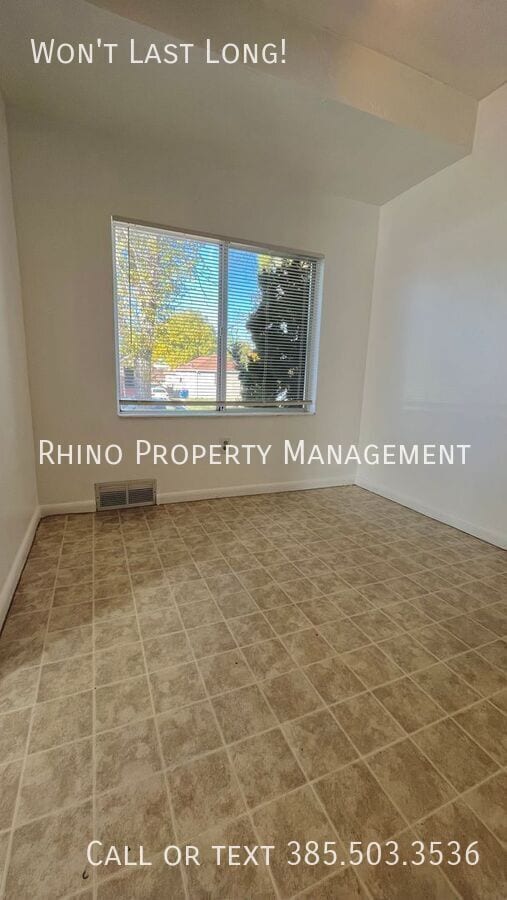 Building Photo - 2806 Van Buren Ave