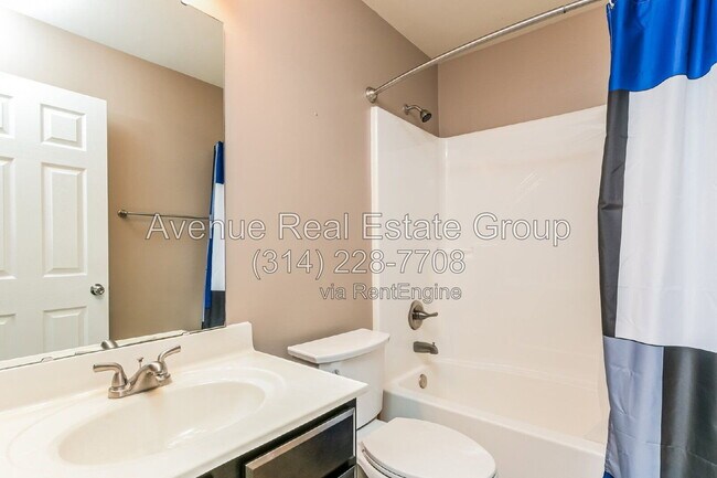Building Photo - 322 Countryshire Dr