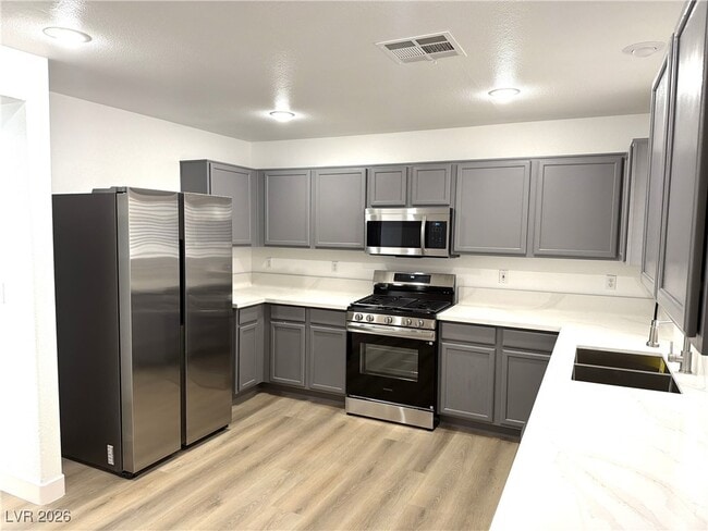 Building Photo - 7383 W Diablo Dr