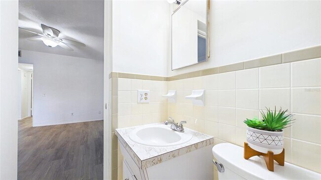 Building Photo - 2454 Australia Way E