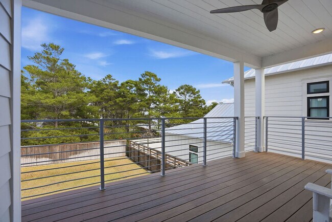 Building Photo - 120 Dune Dr