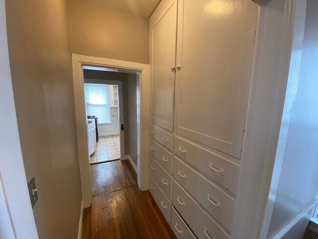 Building Photo - 1441 Worthington St