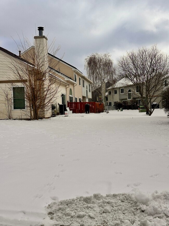 Building Photo - 6 Redbud Ct