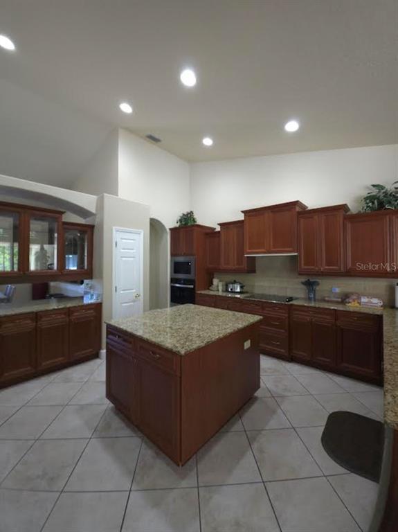 Building Photo - 3037 Lynwood Ct